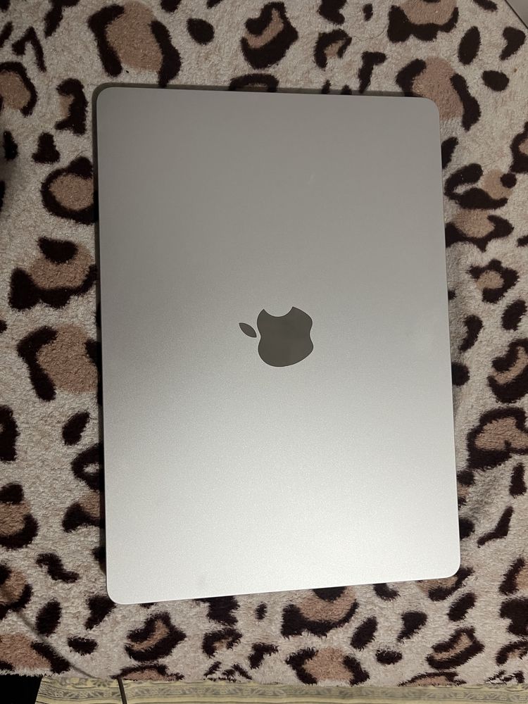MacBook Air 13 m3 512 GB