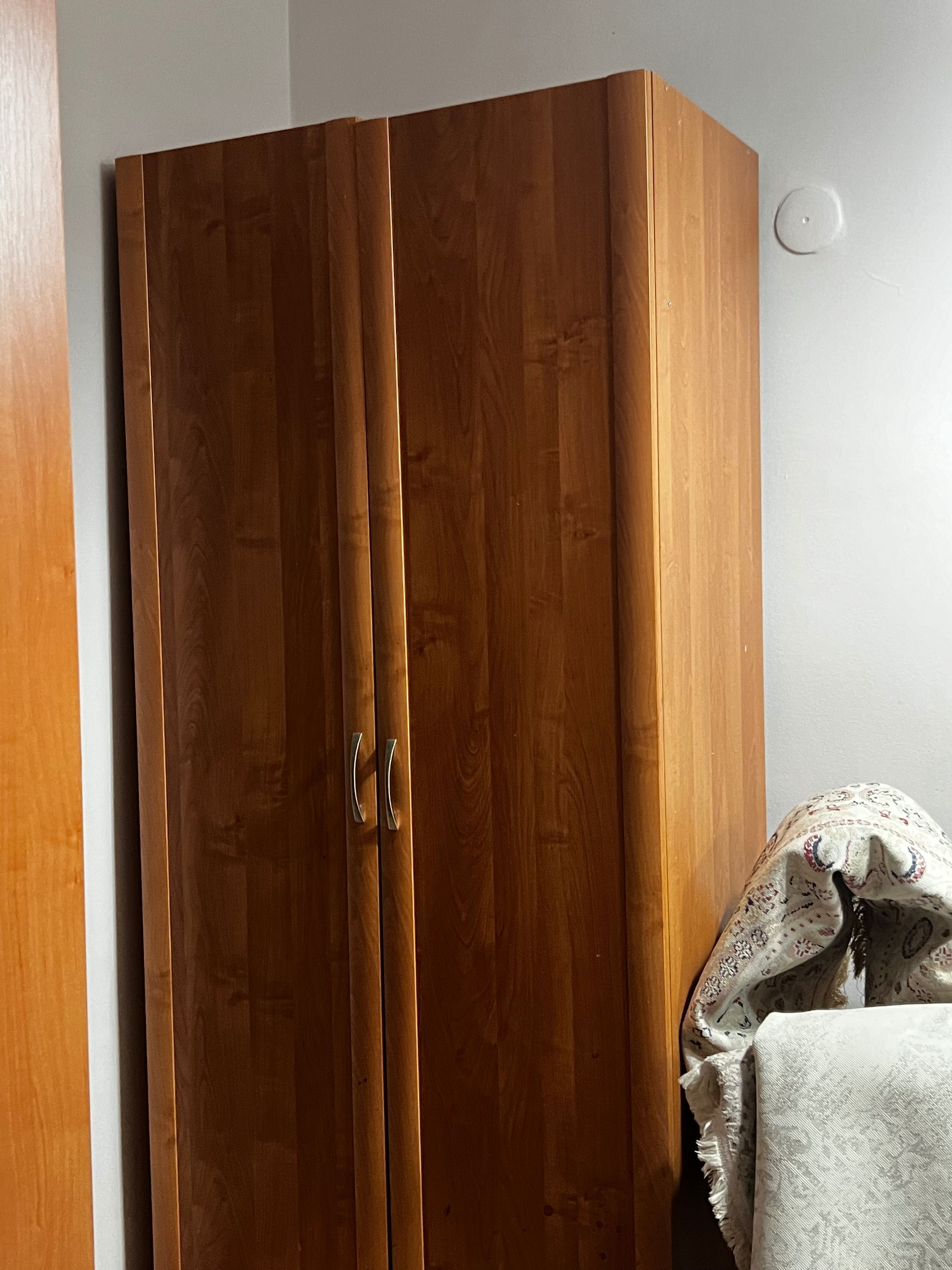 Продам шкафы в прихожую