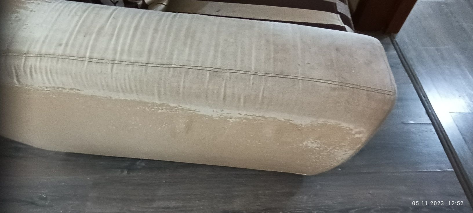 Продам диван с креслом и пуфигом