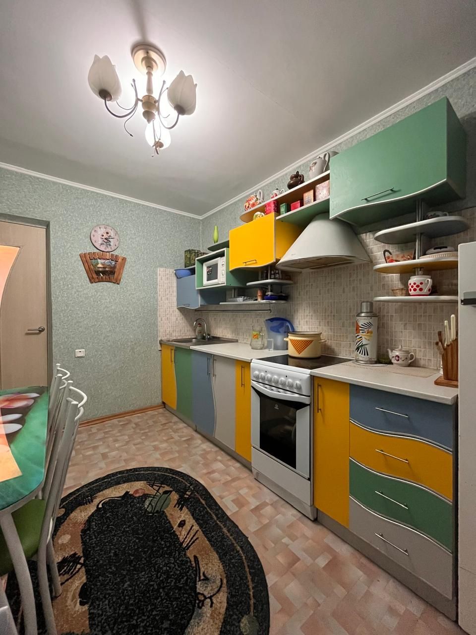 Продам 3-комнатную квартиру улучшенной планировки.Энтузиастов 11.