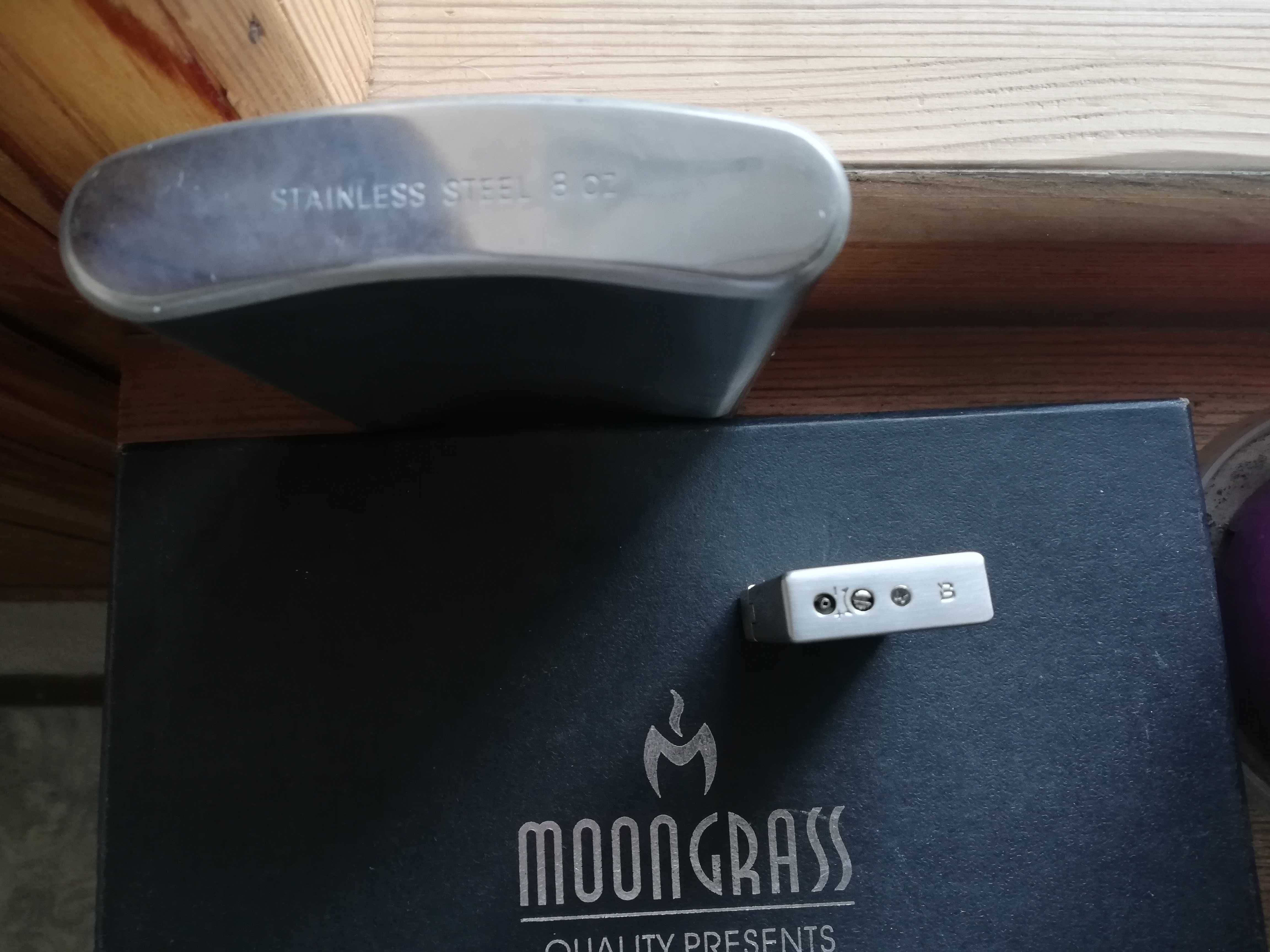 Подарок для мужчины! Продам новую фляжку и зажигалку "moon grass"