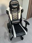 Продам игровое кресло DX RACER