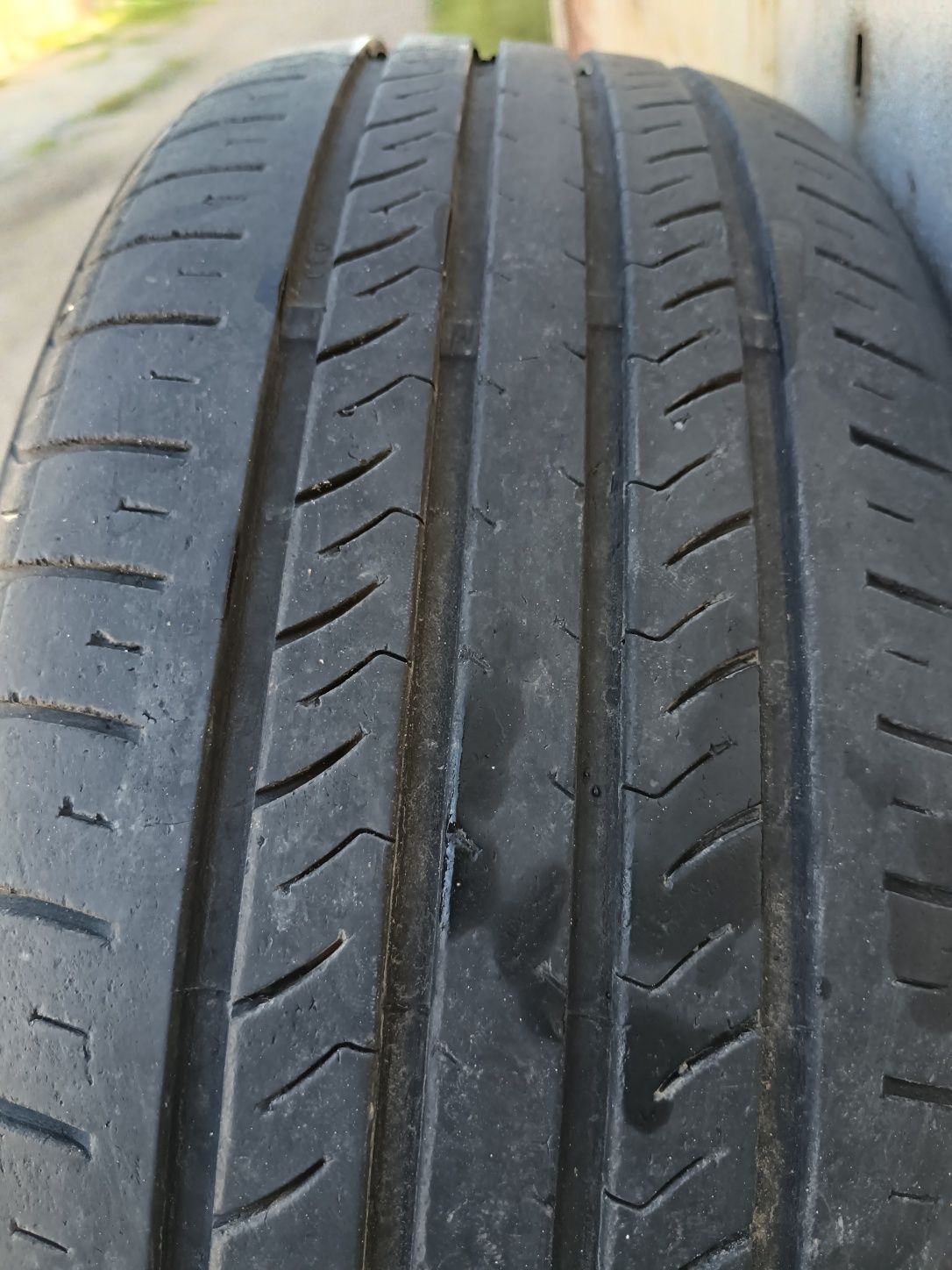 Продам 2 шины Trazano T-118 205/65 R15