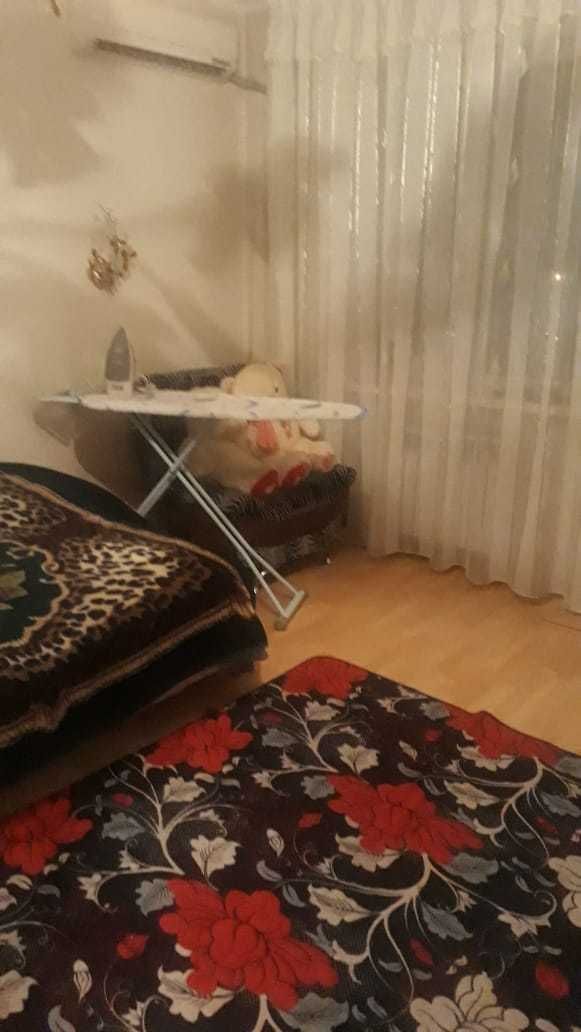Сдам помесячно 1 комнатную квартиру