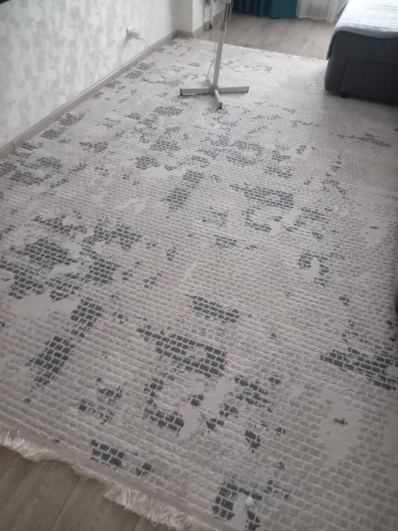 Продам ковёр 2×3