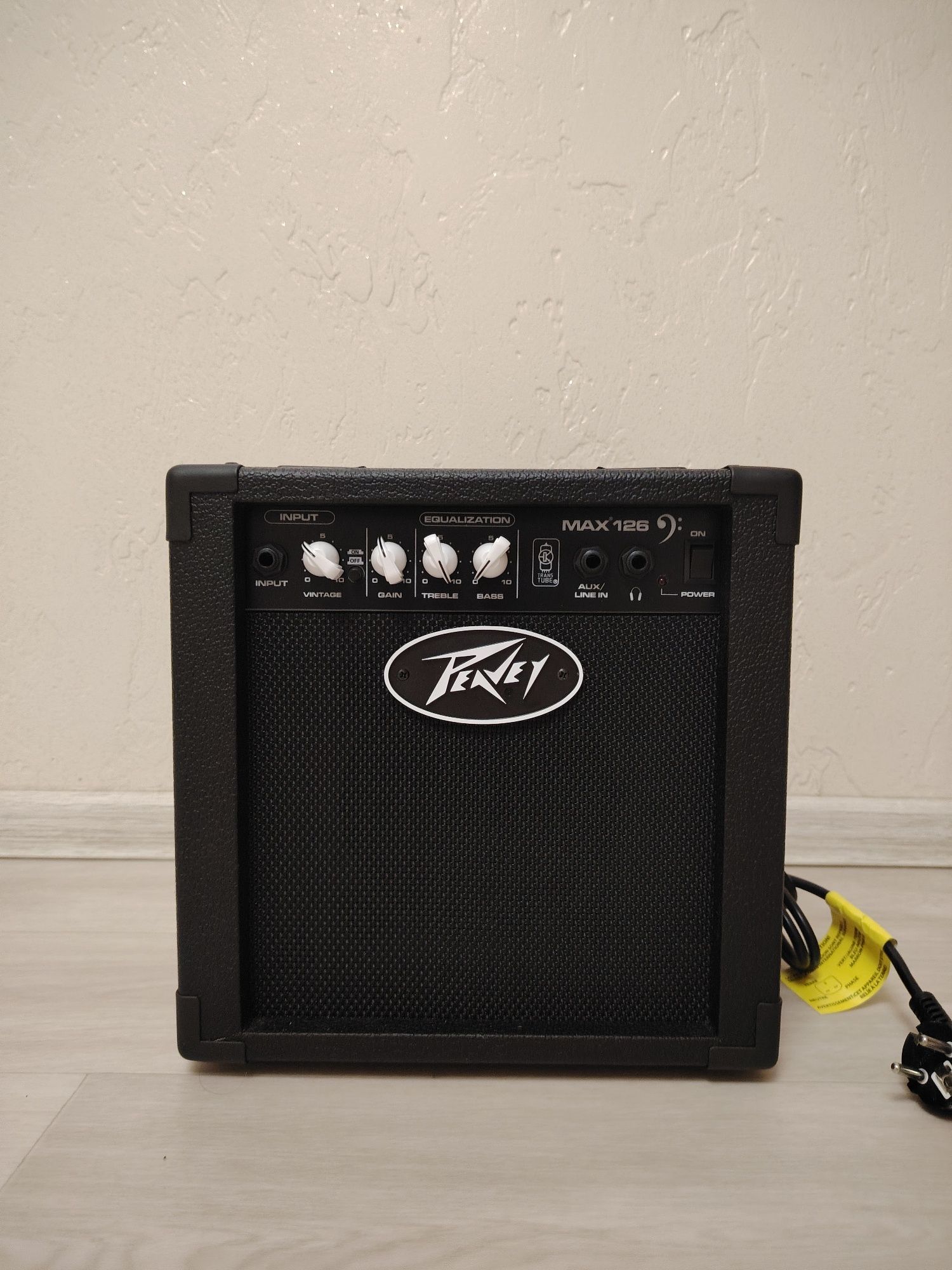 Басовый Комбик Peavey MAX 126