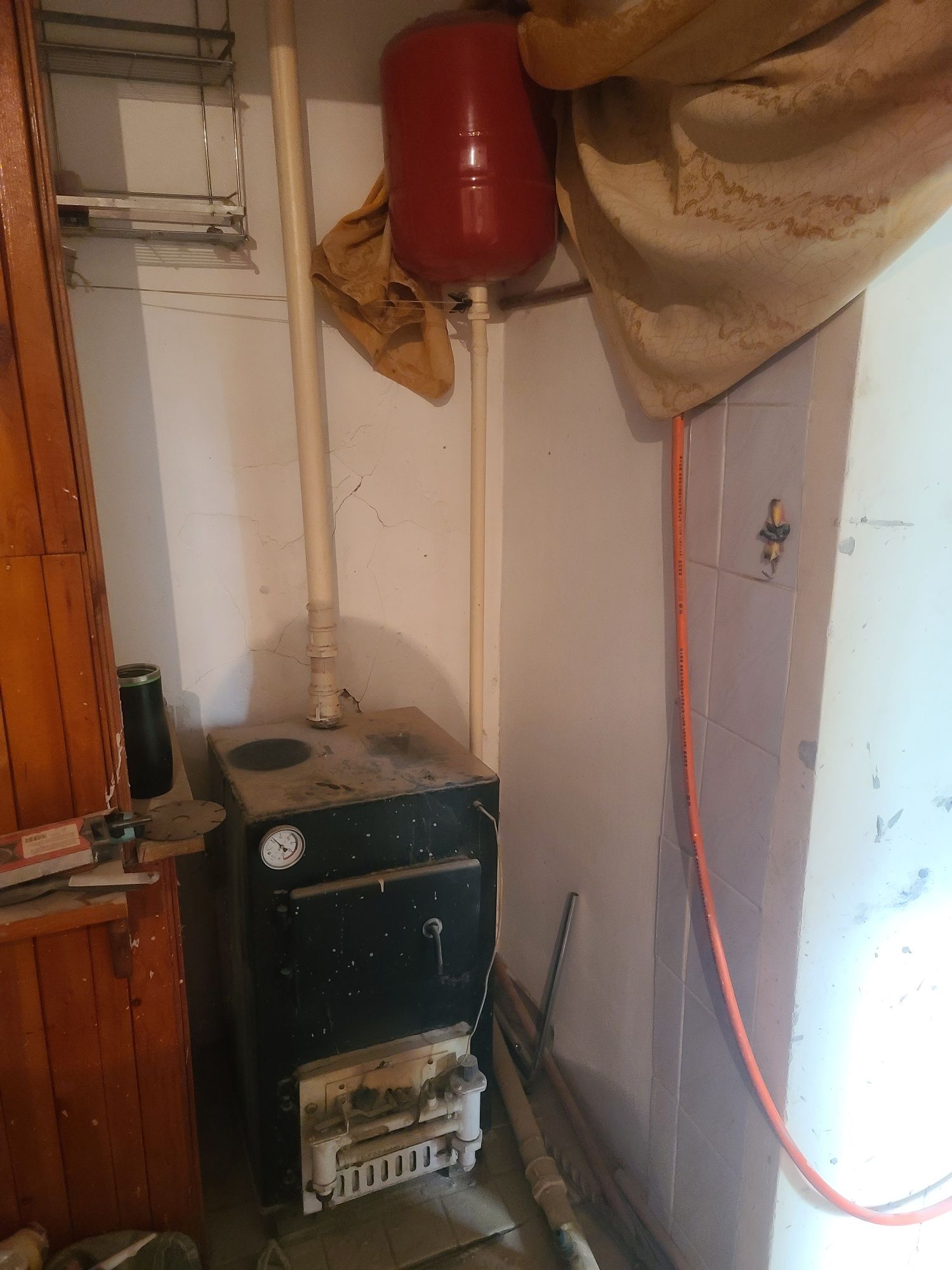 Газовпя печь для отопления