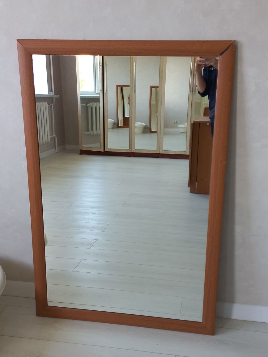 Продам зеркало примерно 115×90