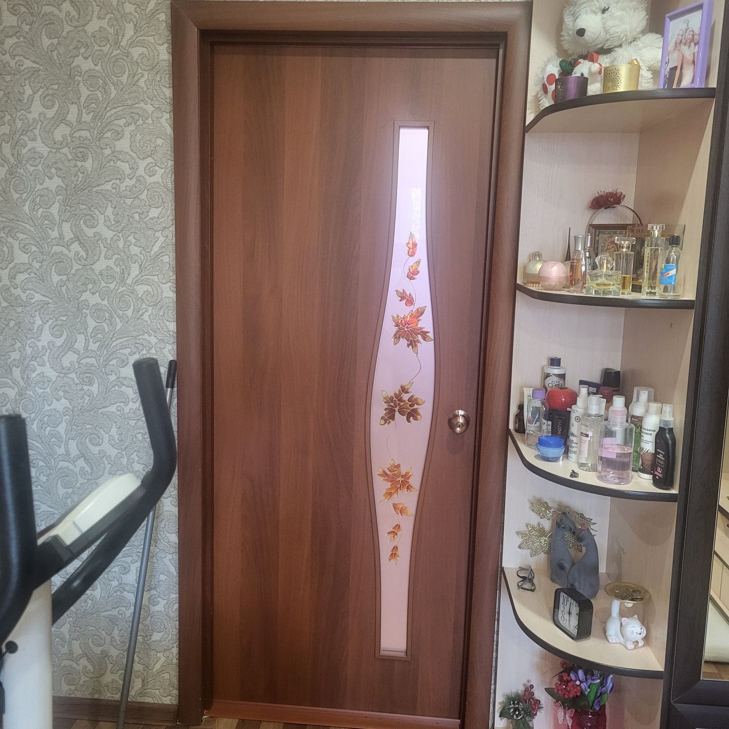 Продам межкомнатные двери  3 шт