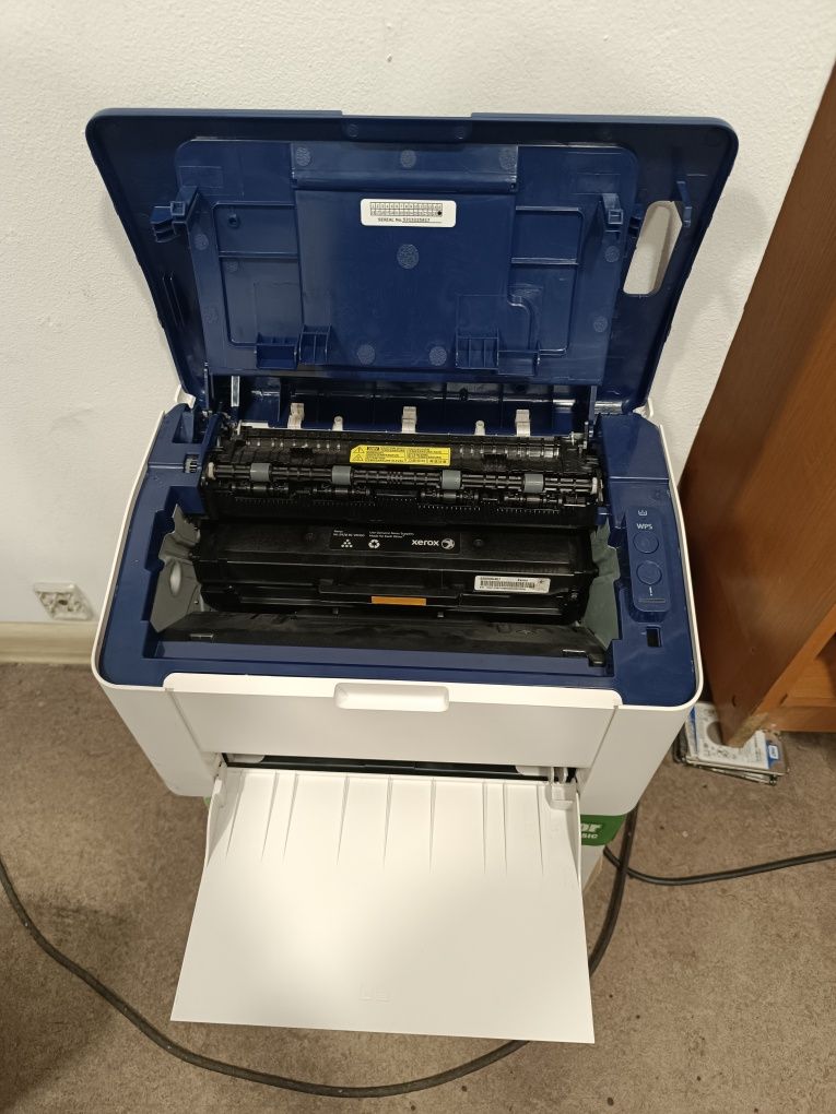 Продам принтер xerox phaser 3020