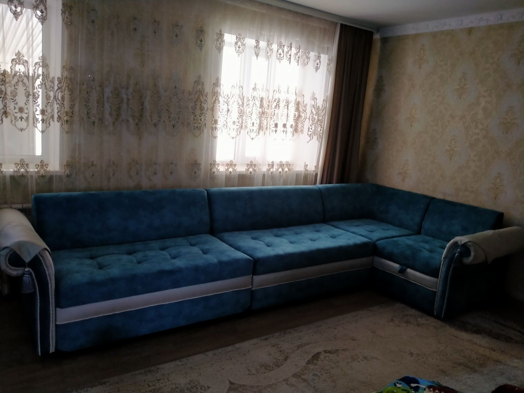 Жаңа диван сатылады