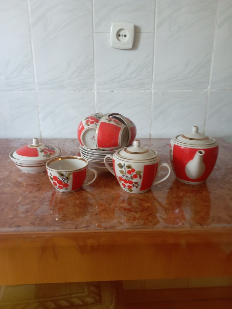 Продается чайный сервиз