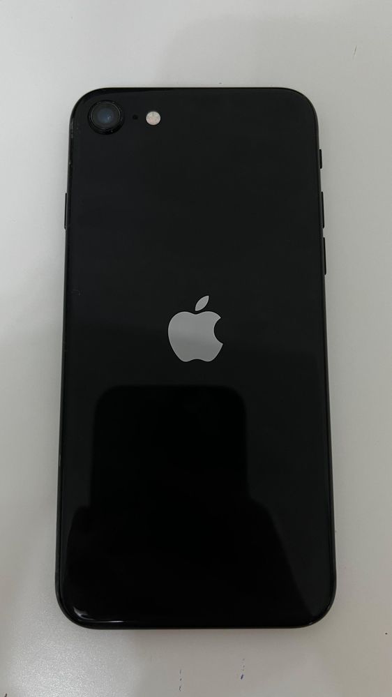 Продаеться Iphone SE 2022