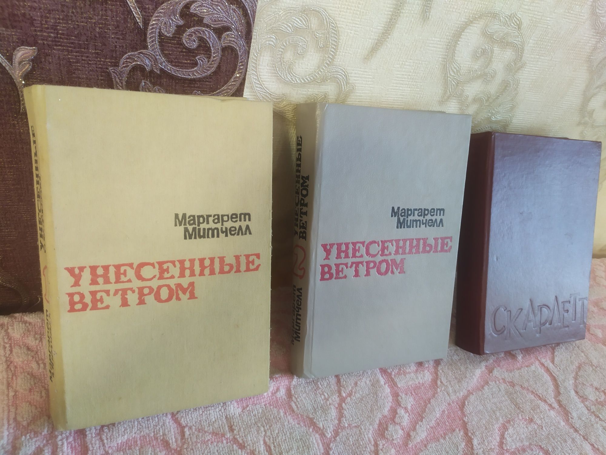 Продам книги в хорошем состоянии