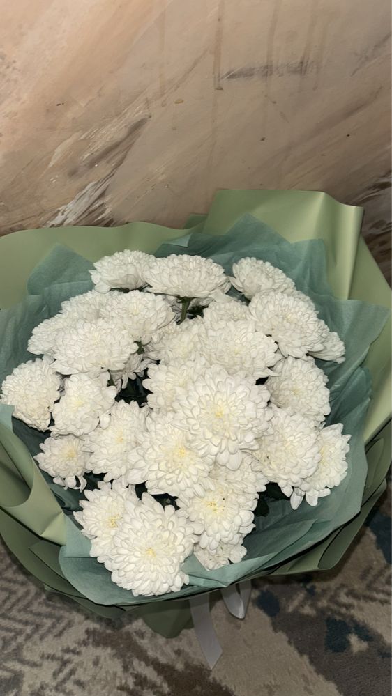 Свежие цветы , продаю дешево