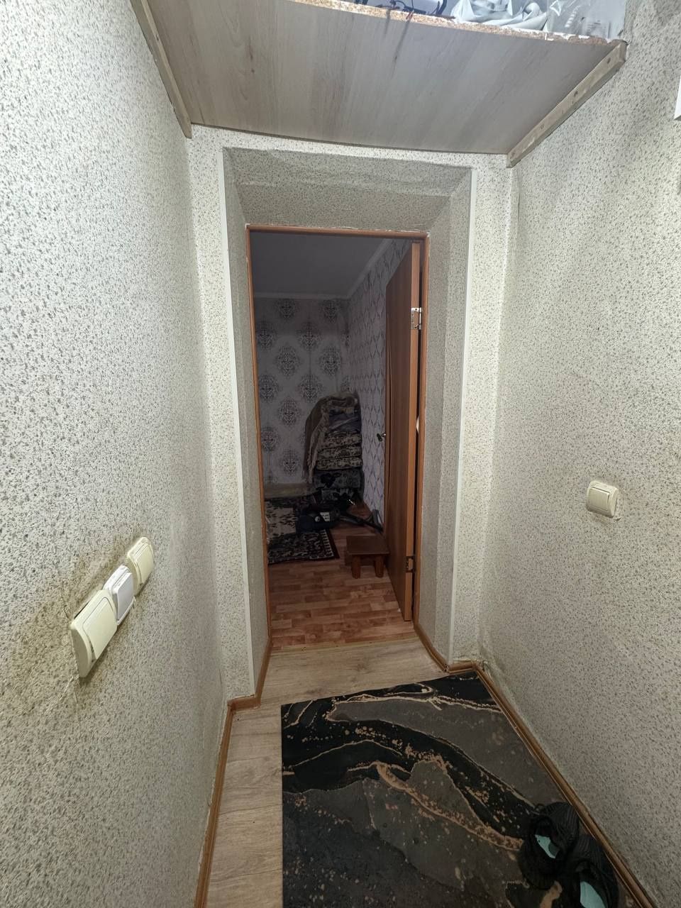 Продается уютная двухкомнатная квартира, рядом ЖД больница