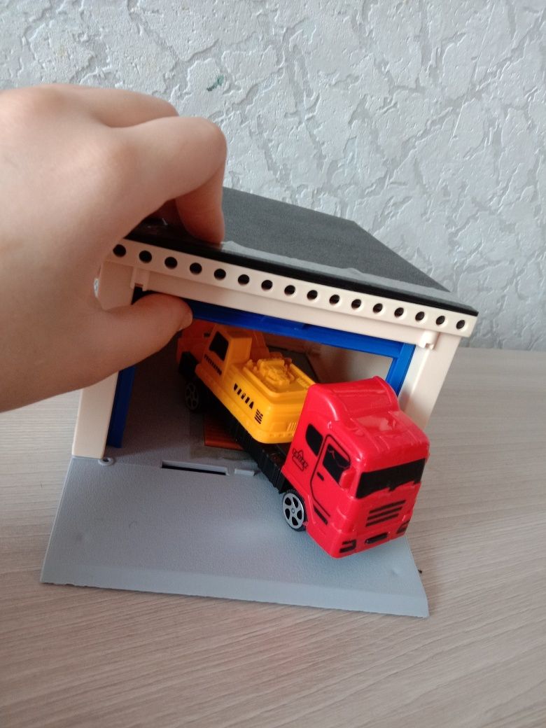 Детские  игрушки