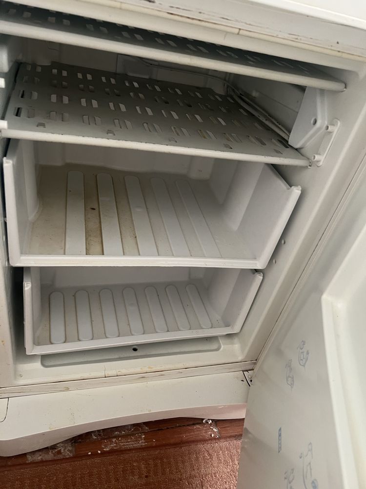холодильник indesit