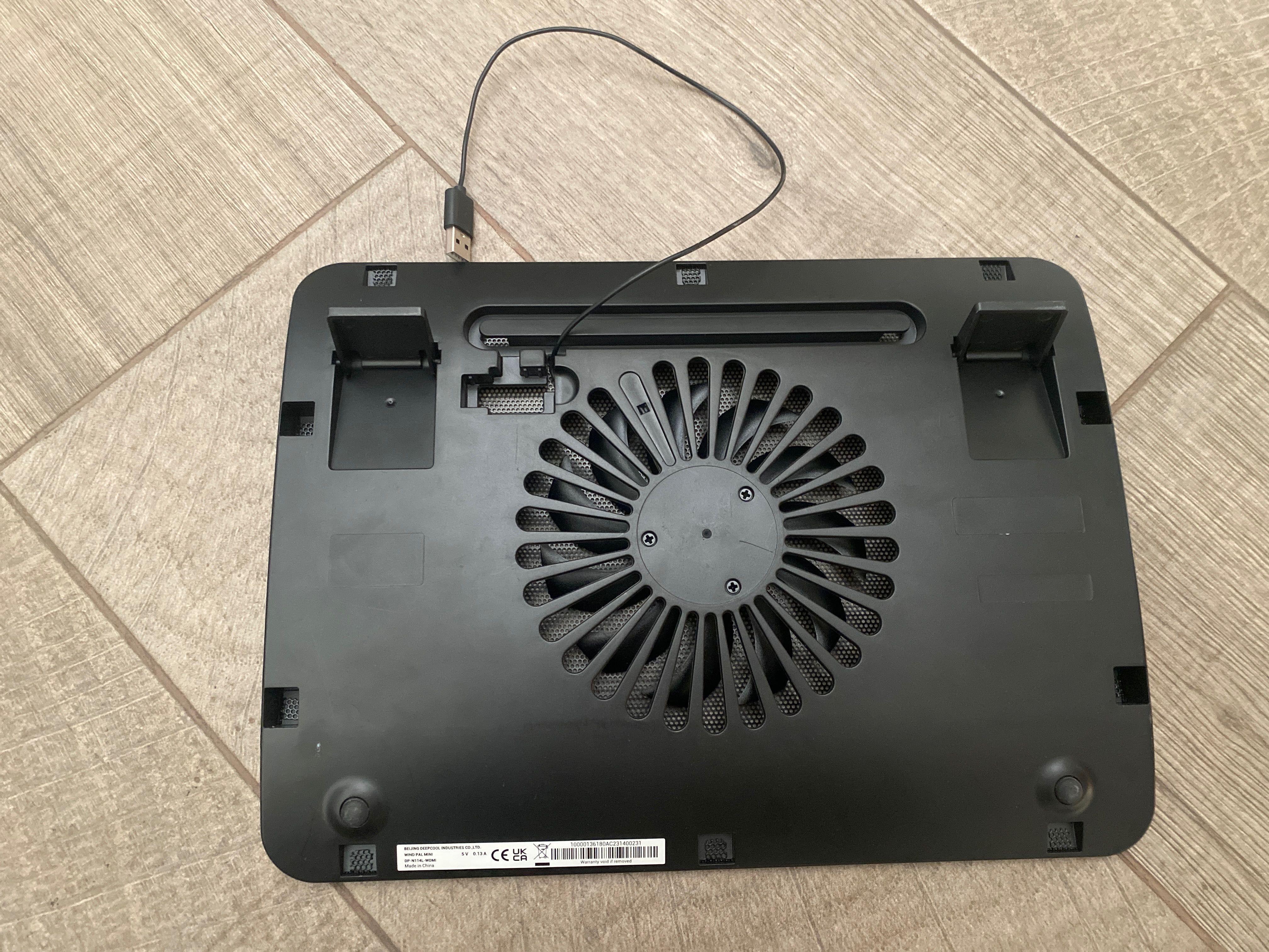 Охлаждающая подставка для ноутбука 13 дюймов от DeepCool