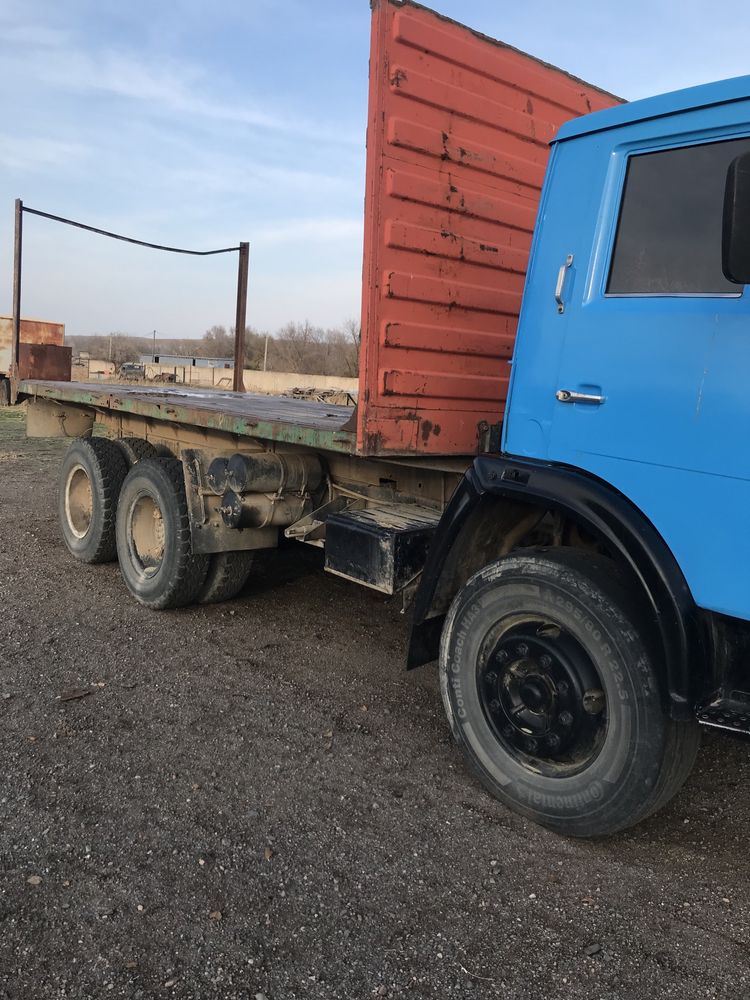 Продам камаз бортовой