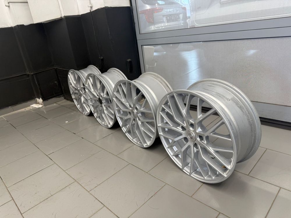 Продам Диски R18 титан