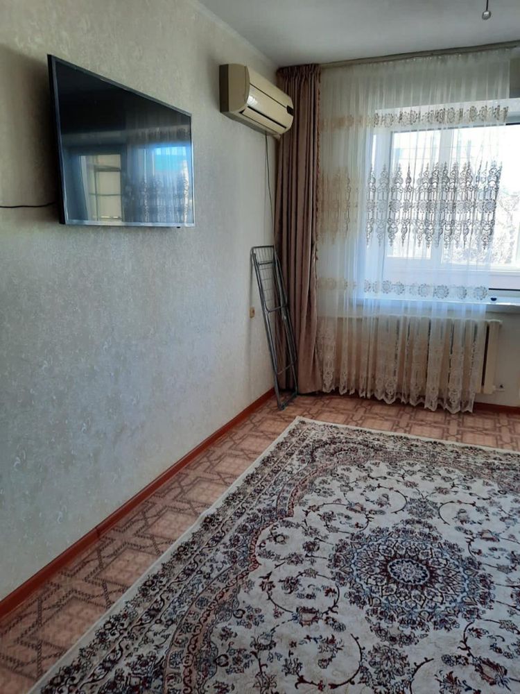 Продам 3 комнатную квартиру в центре