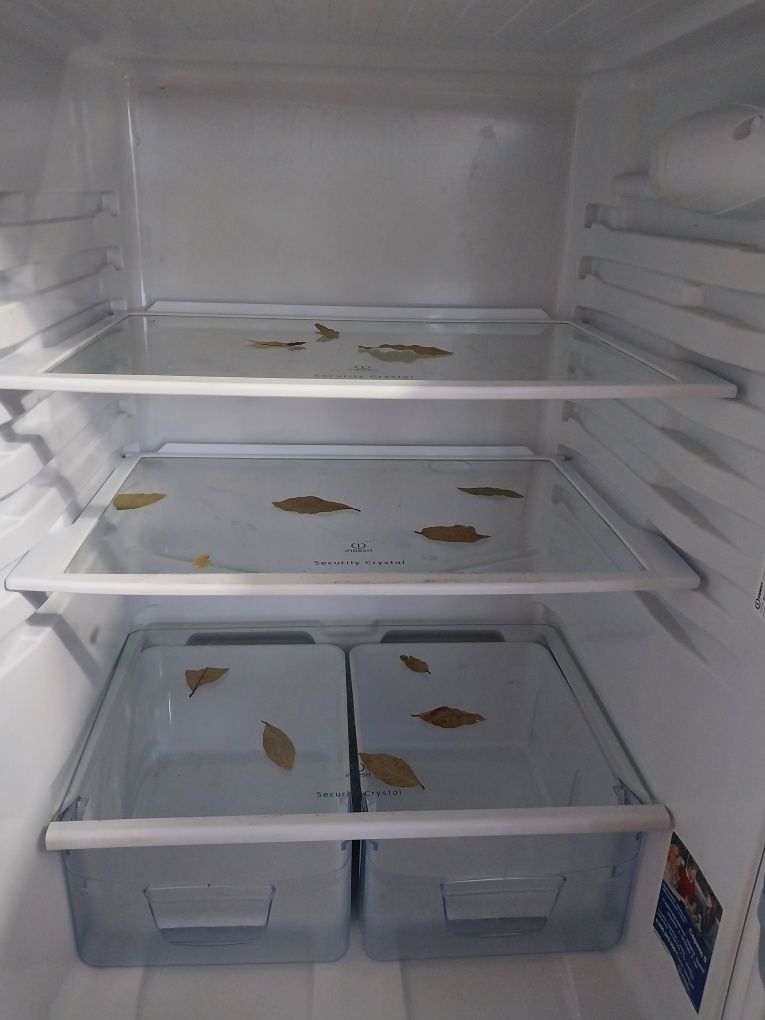 Продам холодильник фирмы Indesit