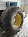Шины на комбайн John Deere и другие
