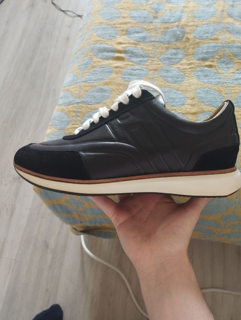 Кроссовки Hermes