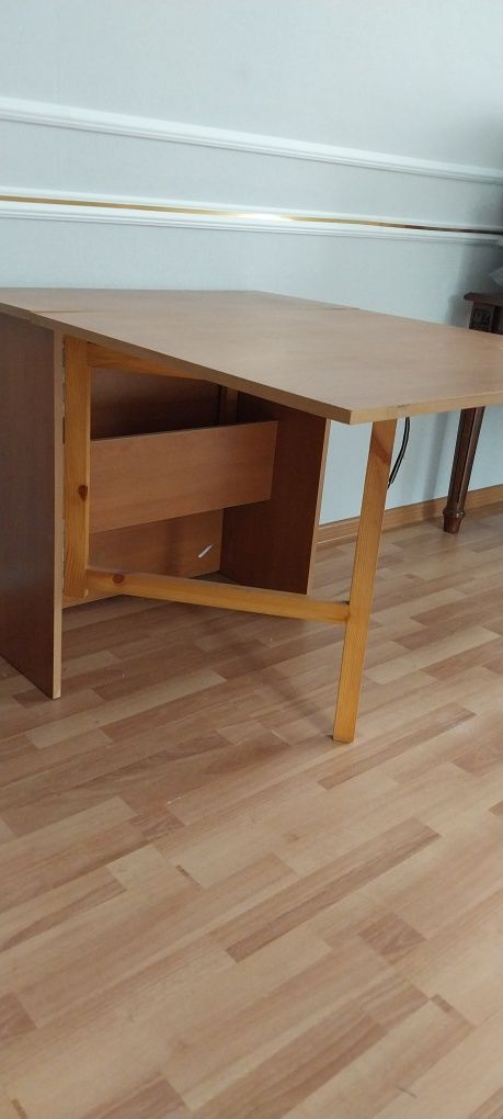 Стол книжка  складной