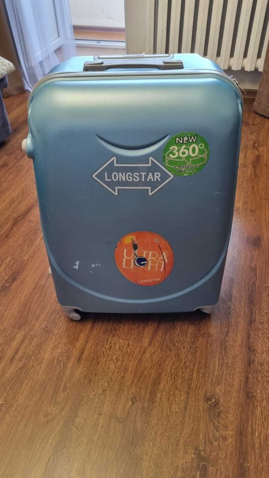 Продам чемодан Longstar