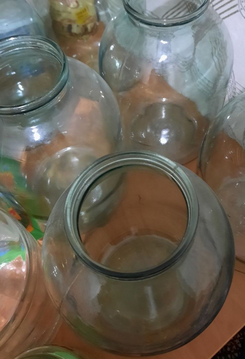 Продам банки 1-2-3 литровые