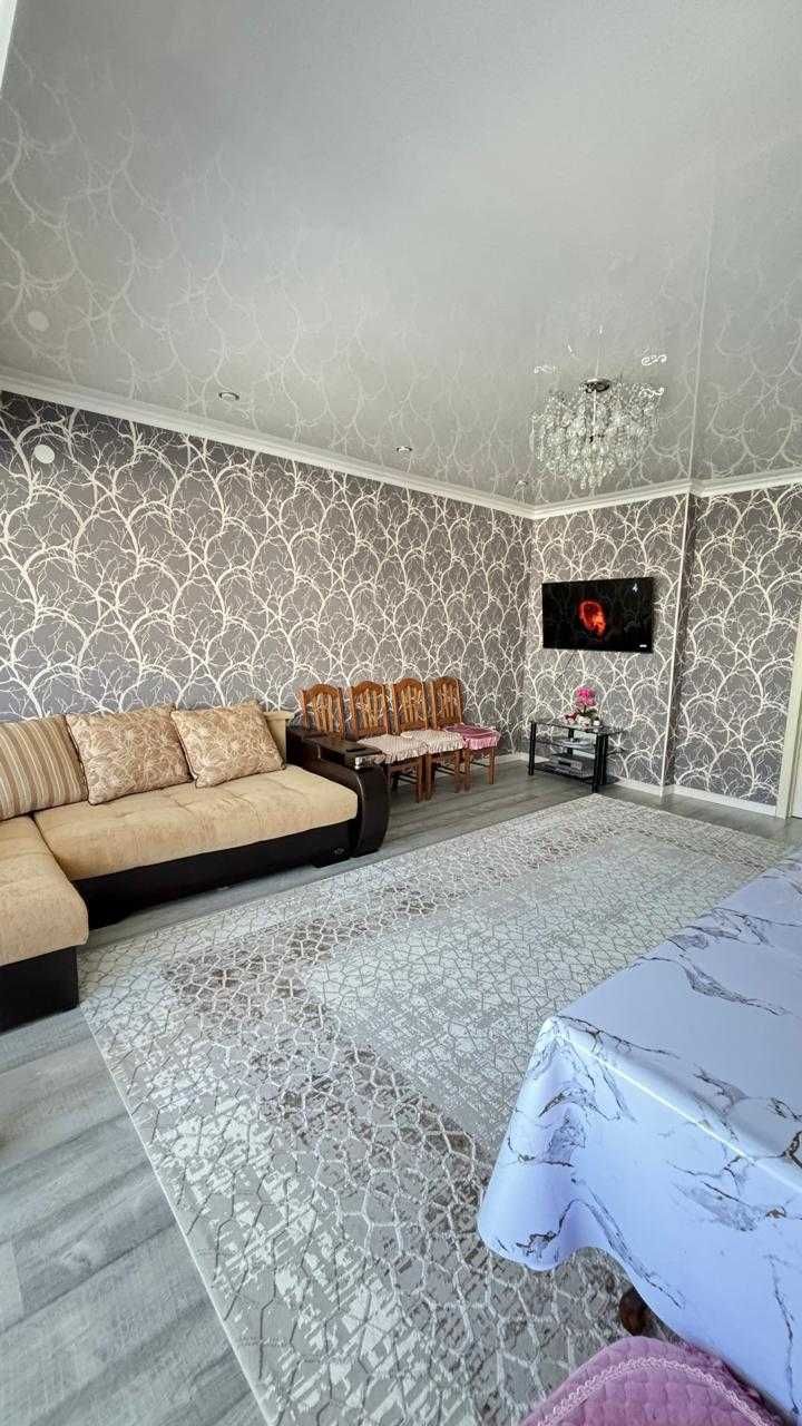 Продаётся 3 ком квартира мкр ЖЕНИС