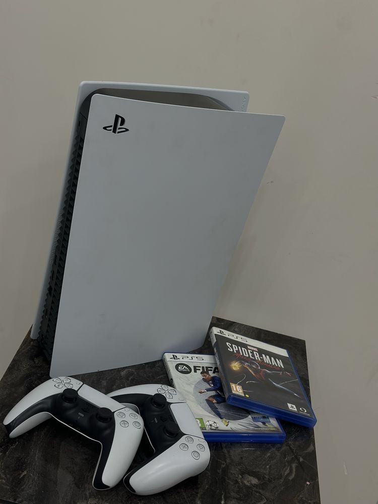 Продам Playstation 5 с дисководом