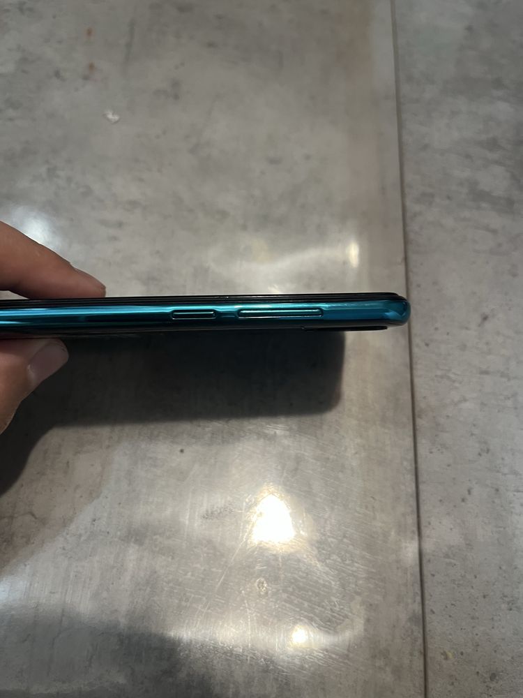 Телефон BQ Magic C
