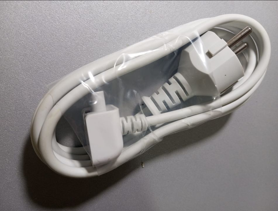 от MacBook - блок питания
