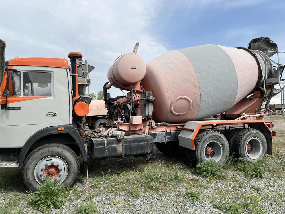 Продам миксер на базе KAMAZ