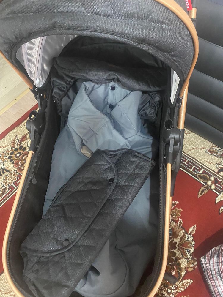 Продам детскую коляску