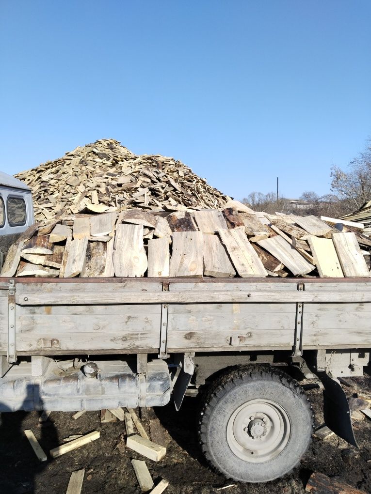 Дрова сухие сосновые рубленые чурки