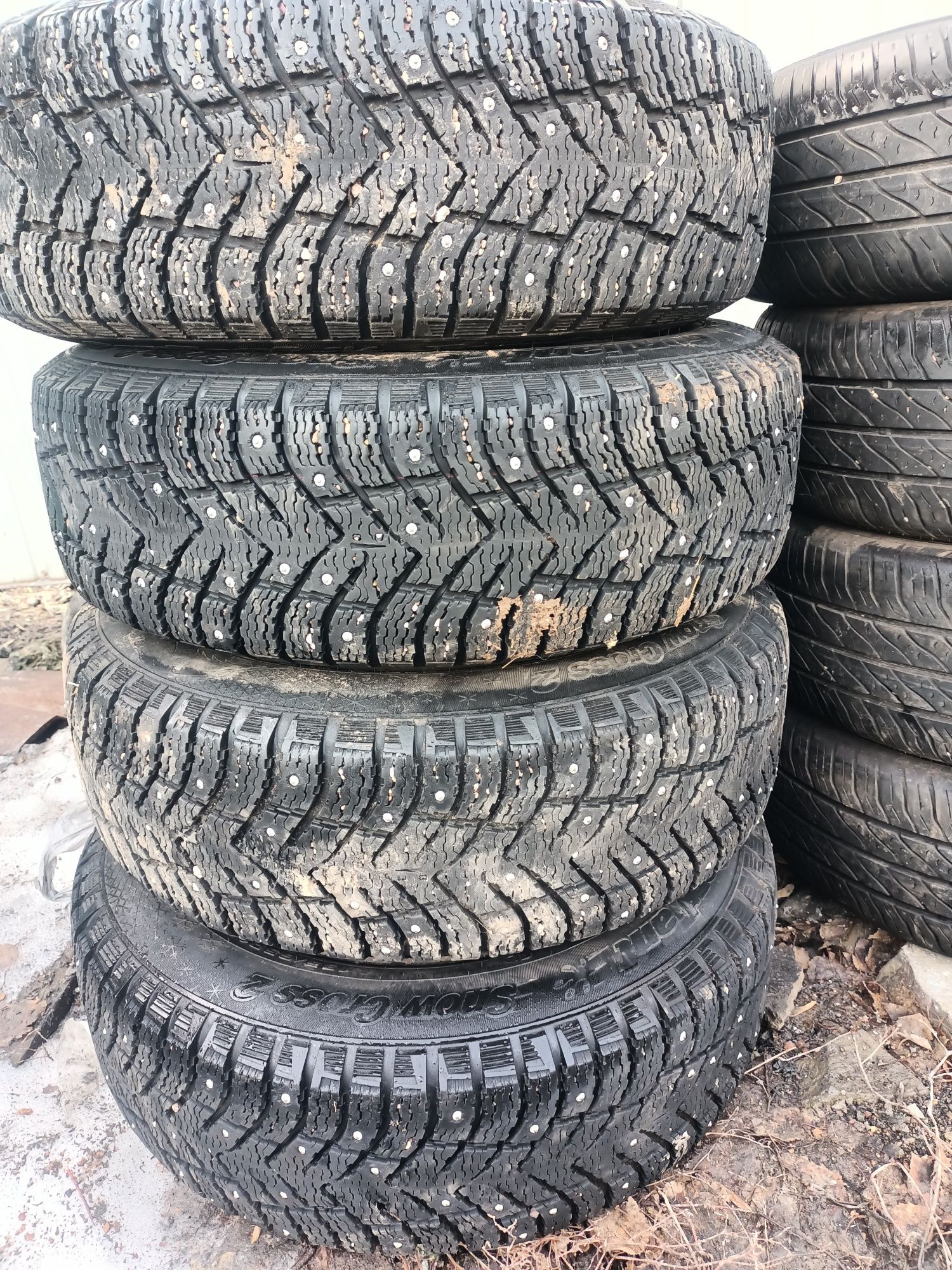 Продам комплект колес