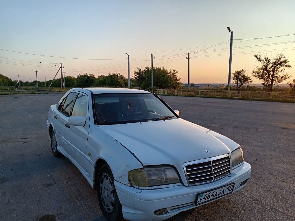 Продам Мерседес с 180