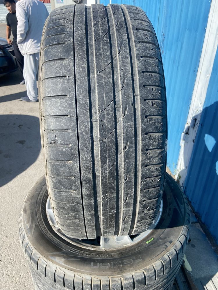 Продам диски с шинами размер 255/55/18