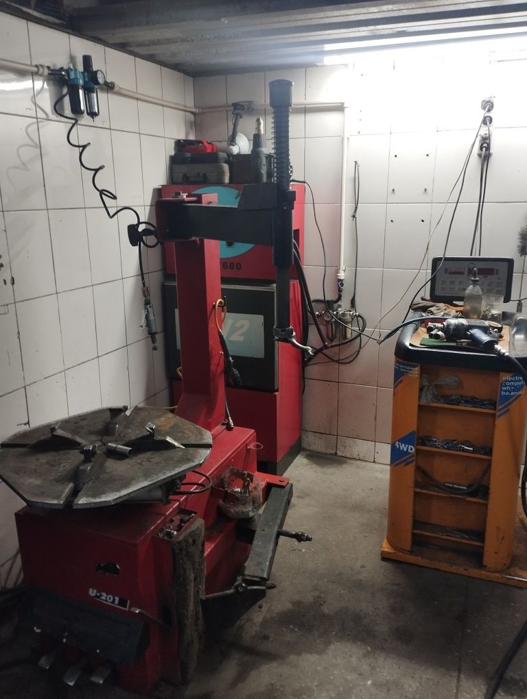 Продам шиномонтажное оборудование.