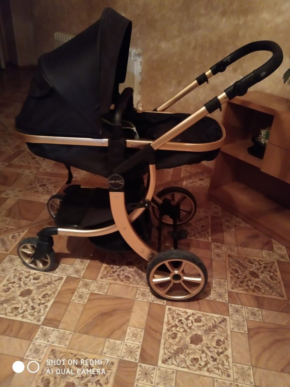 Продам 2 коляски б/у