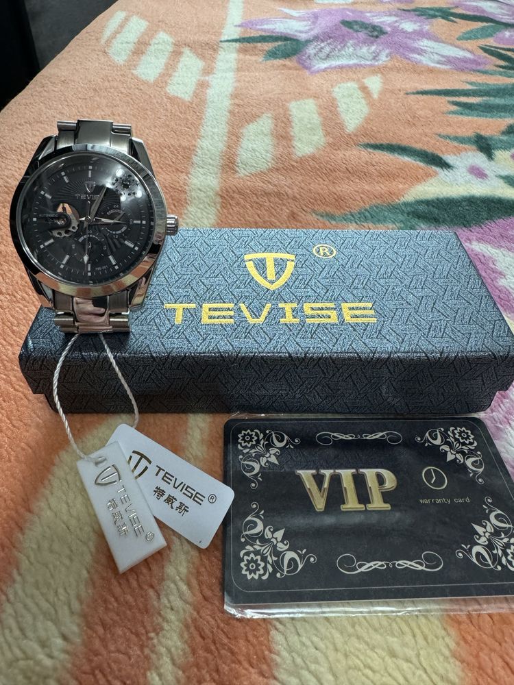 Механические часы “TEVISE”
