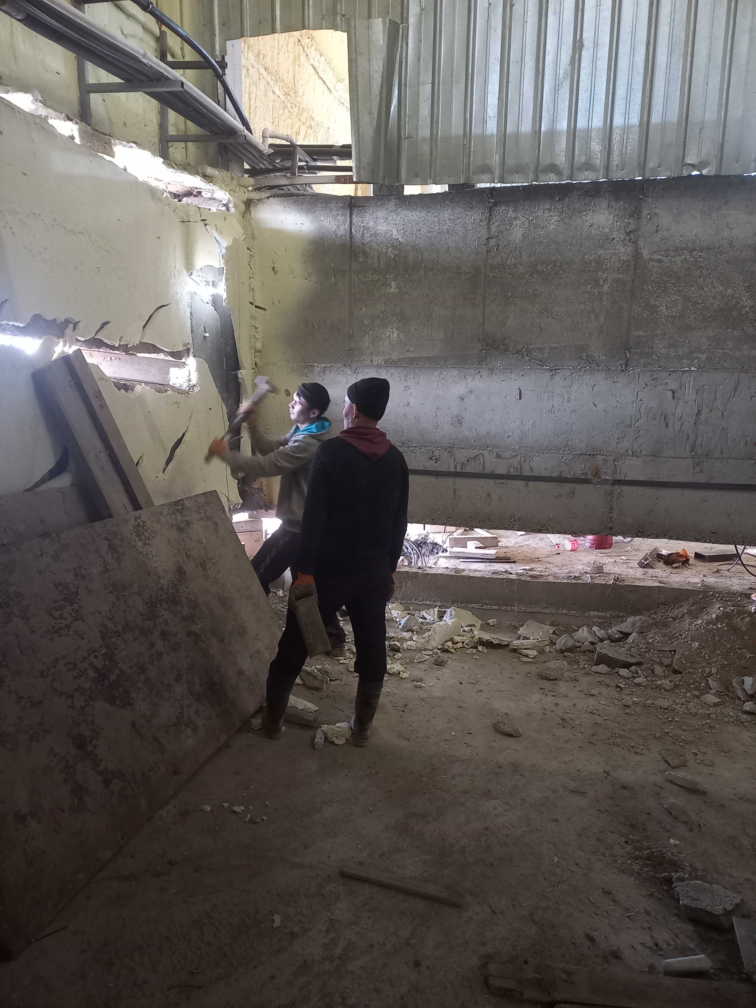 Домкраты  100 тонн. 200 тонн. с маслостанцией.