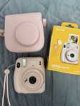 Пленоный фотоаппарат Instax mini 11