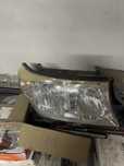 Продам правую фару Land Cruiser 200