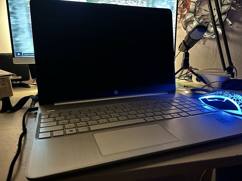 ноутбук hp laptop 15s-eg2039ur