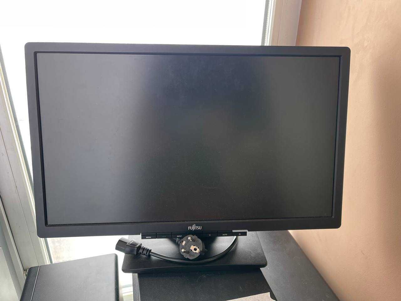 Core i3-10105 / Intel UHD graphics 630 / 16gb ddr4 / SSD 480GB